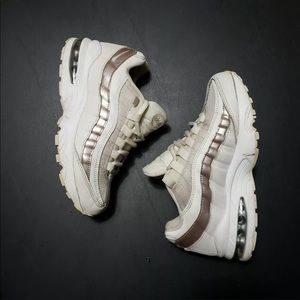 Nike Air Max 95 LE Sneakers White Rose Gold 310830-015 Youth Size Shoe 4.5Y